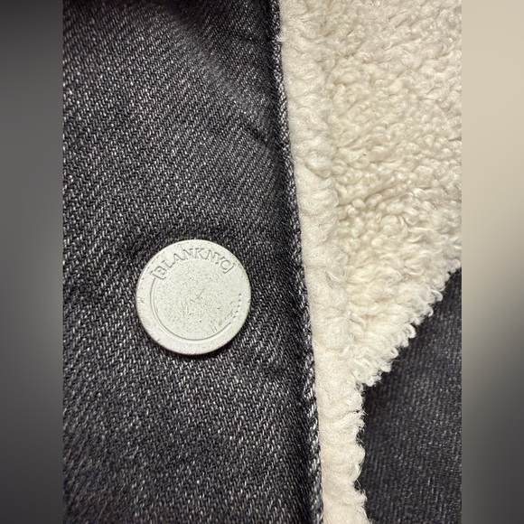 Blank NYC Sherpa Lined Denim Vest Black Sleeveless Jacket NWT Size S - Picture 6 of 8